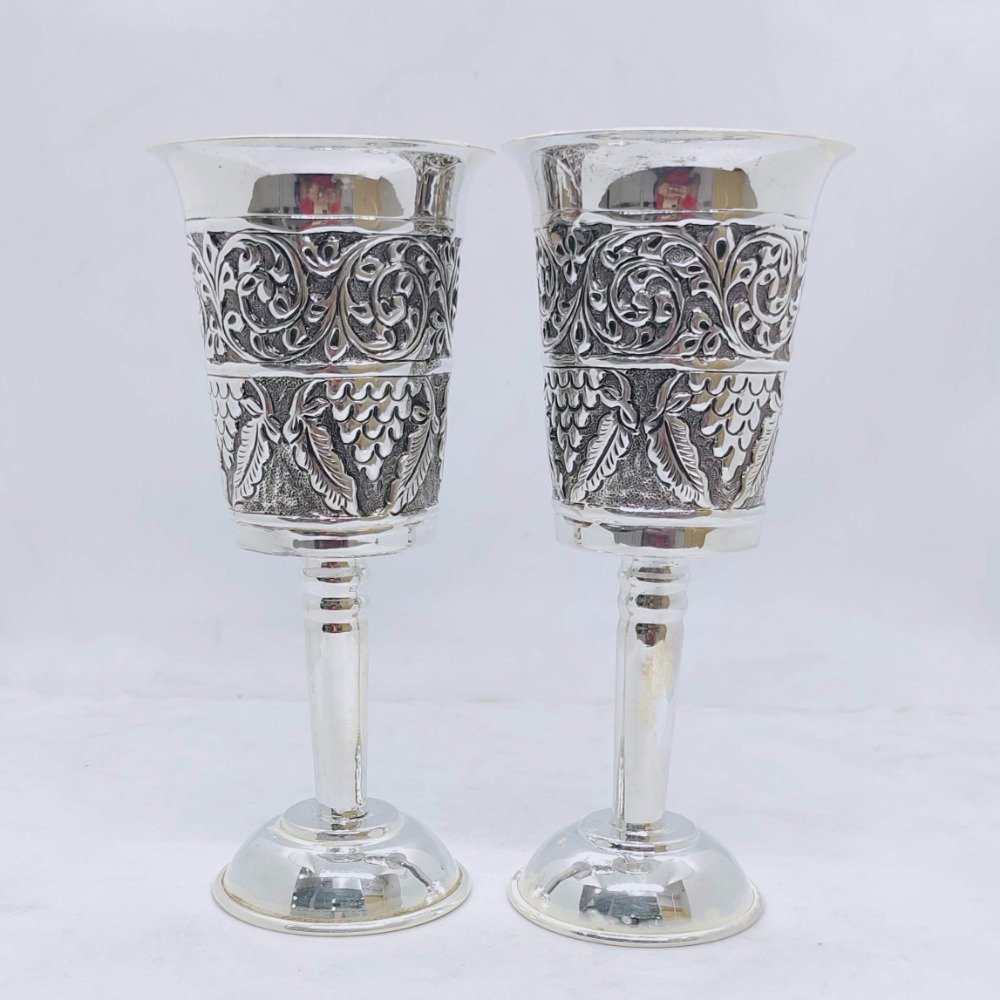Stylish real silver wine glasses in fine antique carvings by puran
