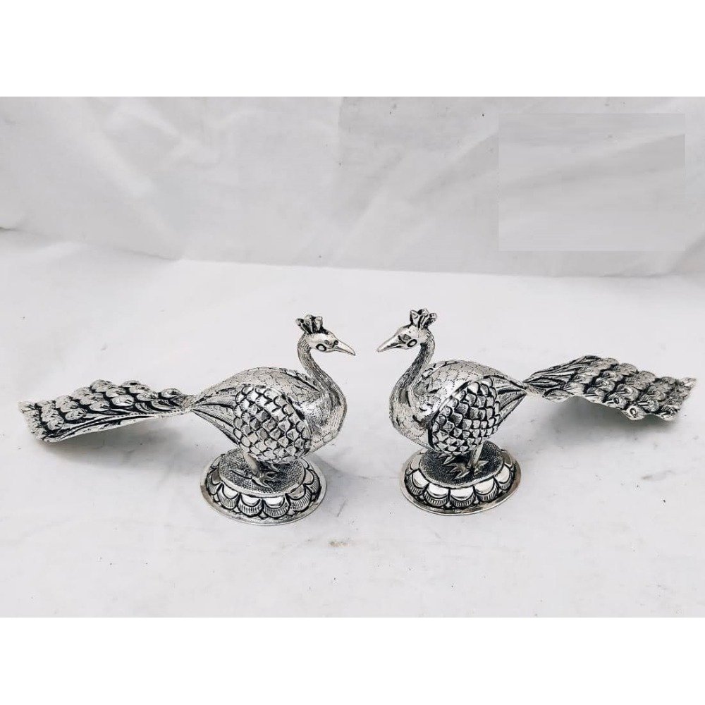 Pure silver peacock statues in fine carvings in antique po-174-39