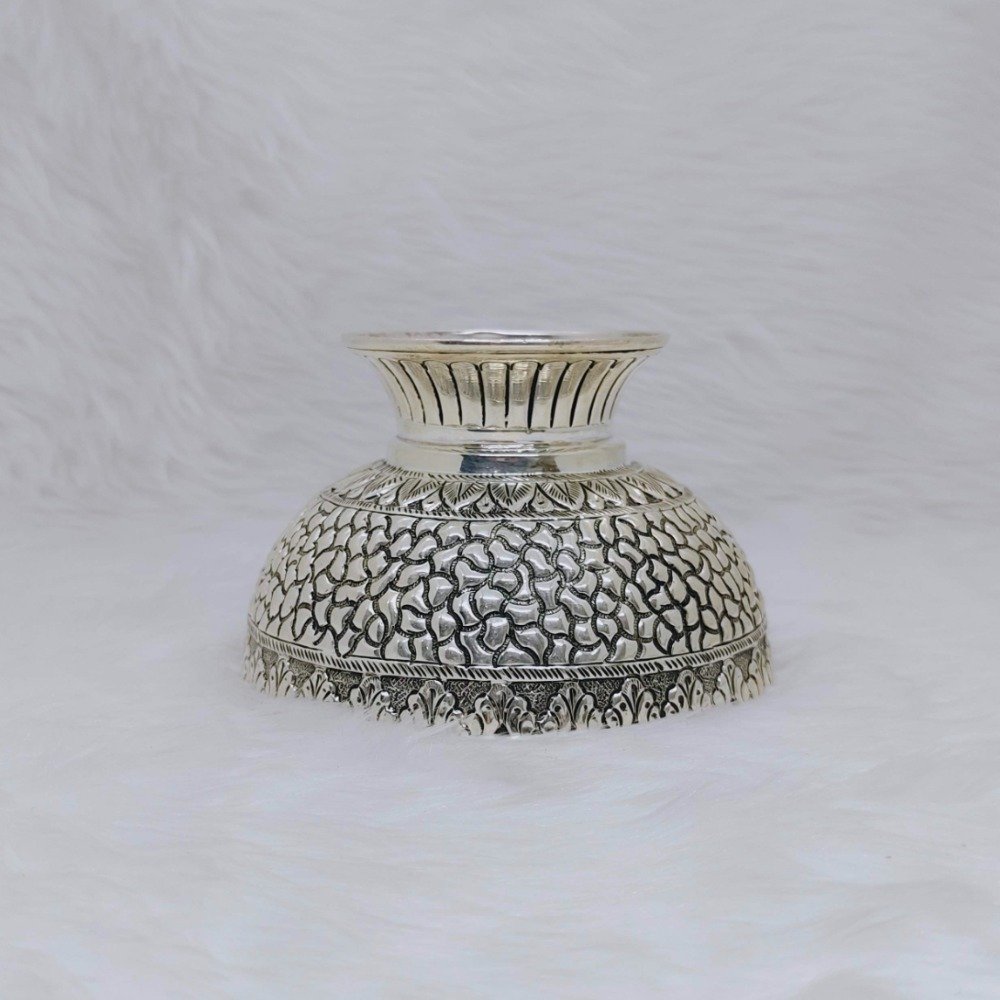 Hallmark silver bowl in snake skin motifs by puran