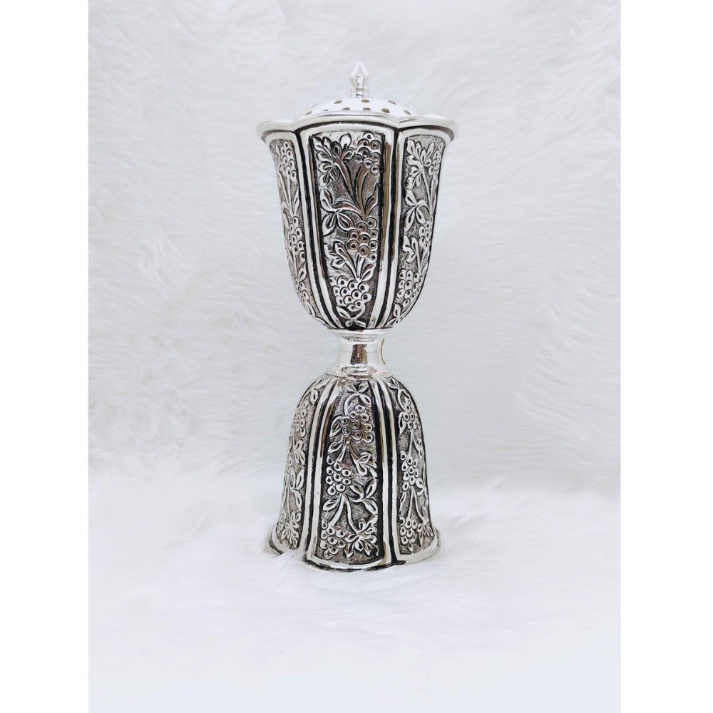 Pure silver peekdaan in antique nakashi by maanniya